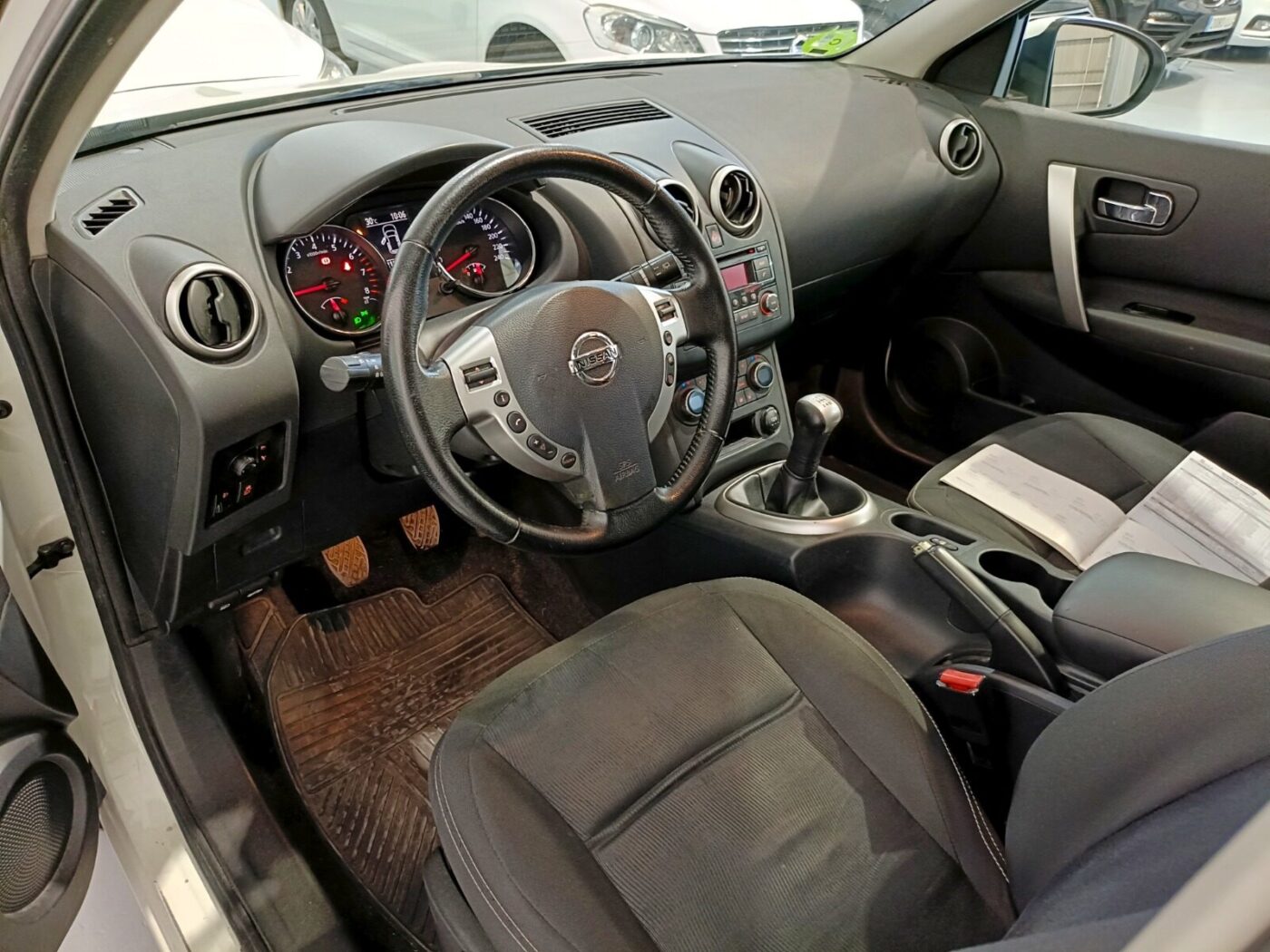 NISSAN QASHQAI 1,6 ACENTA 4X2