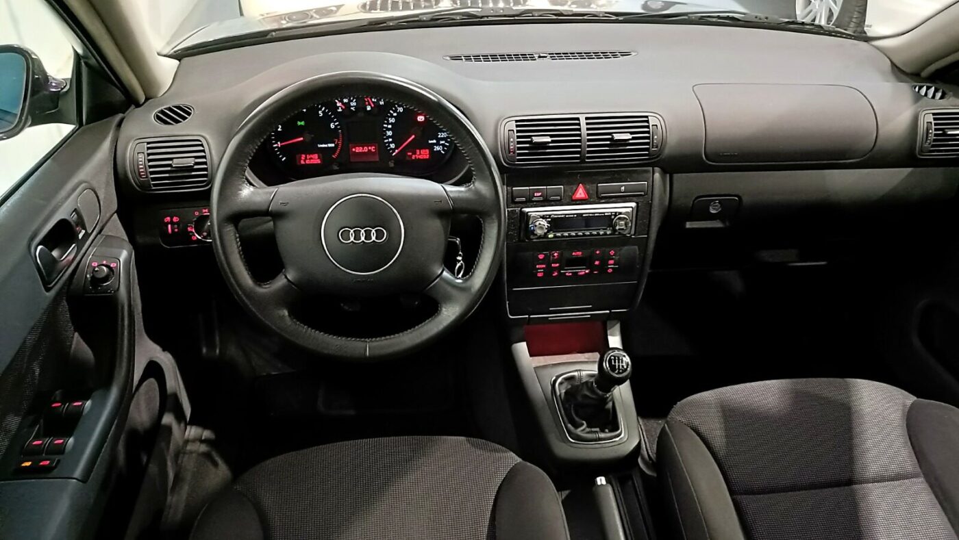 AUDI A3 1.6 ATRACTION 