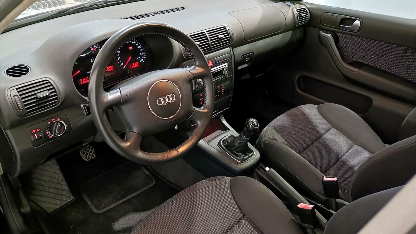 AUDI A3 1.6 ATRACTION 