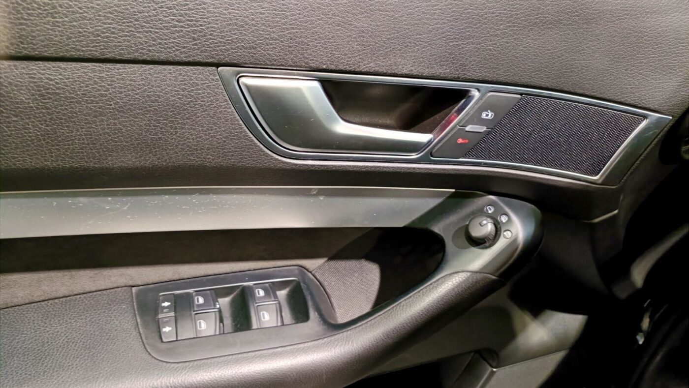 AUDI A6 AVANT 2.7 V6 AUTO