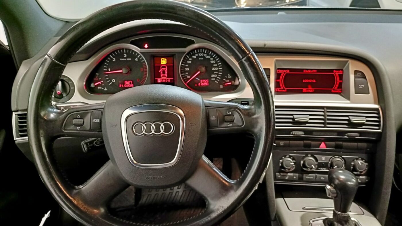 AUDI A6 AVANT 2.7 V6 AUTO