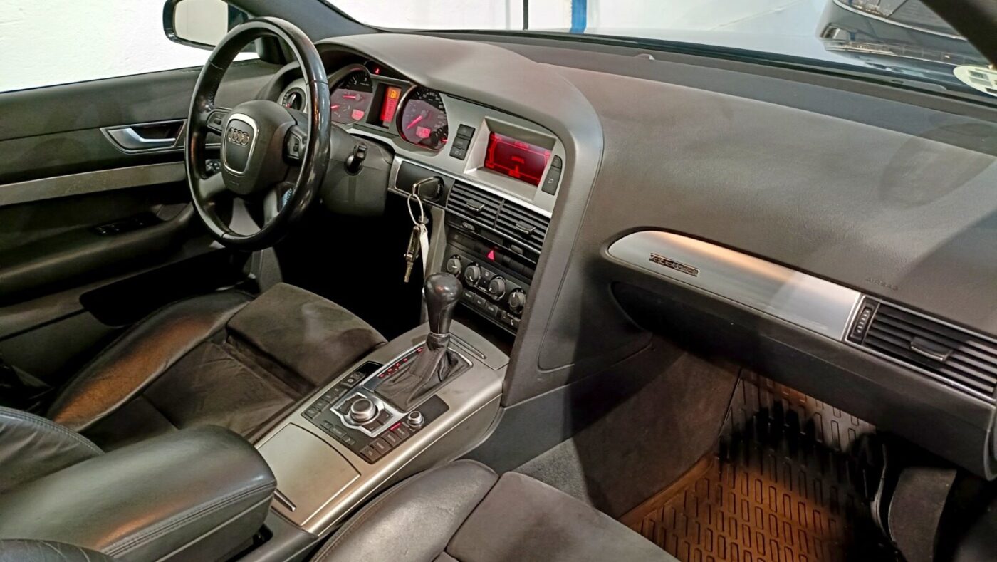 AUDI A6 AVANT 2.7 V6 AUTO