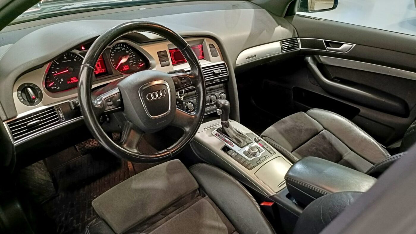 AUDI A6 AVANT 2.7 V6 AUTO