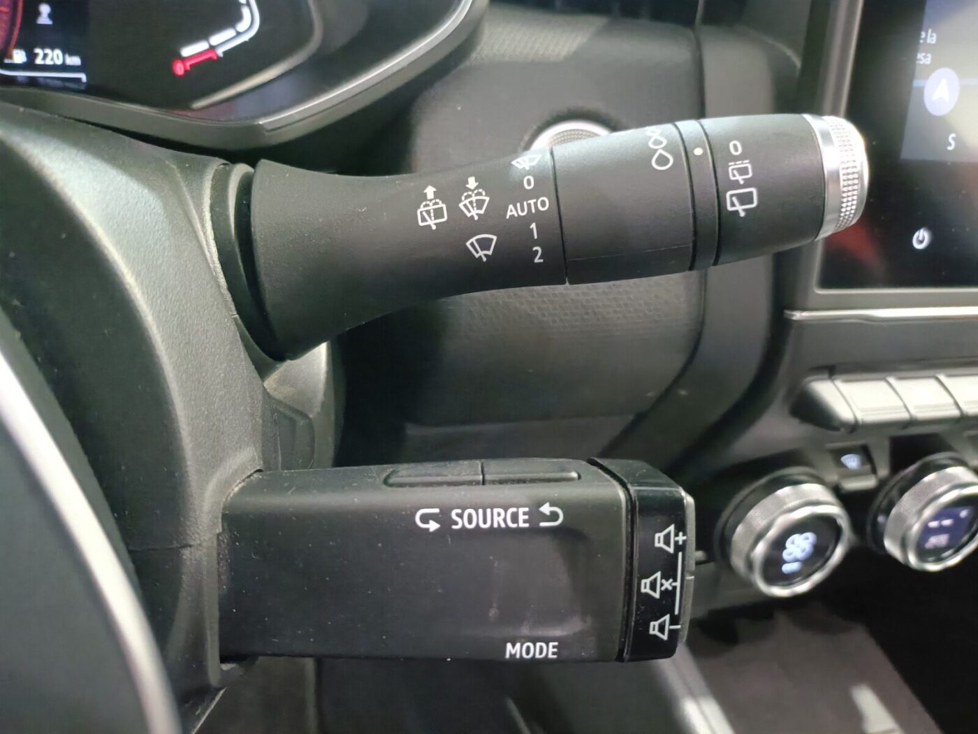 RENAULT CLIO ZEN TCE