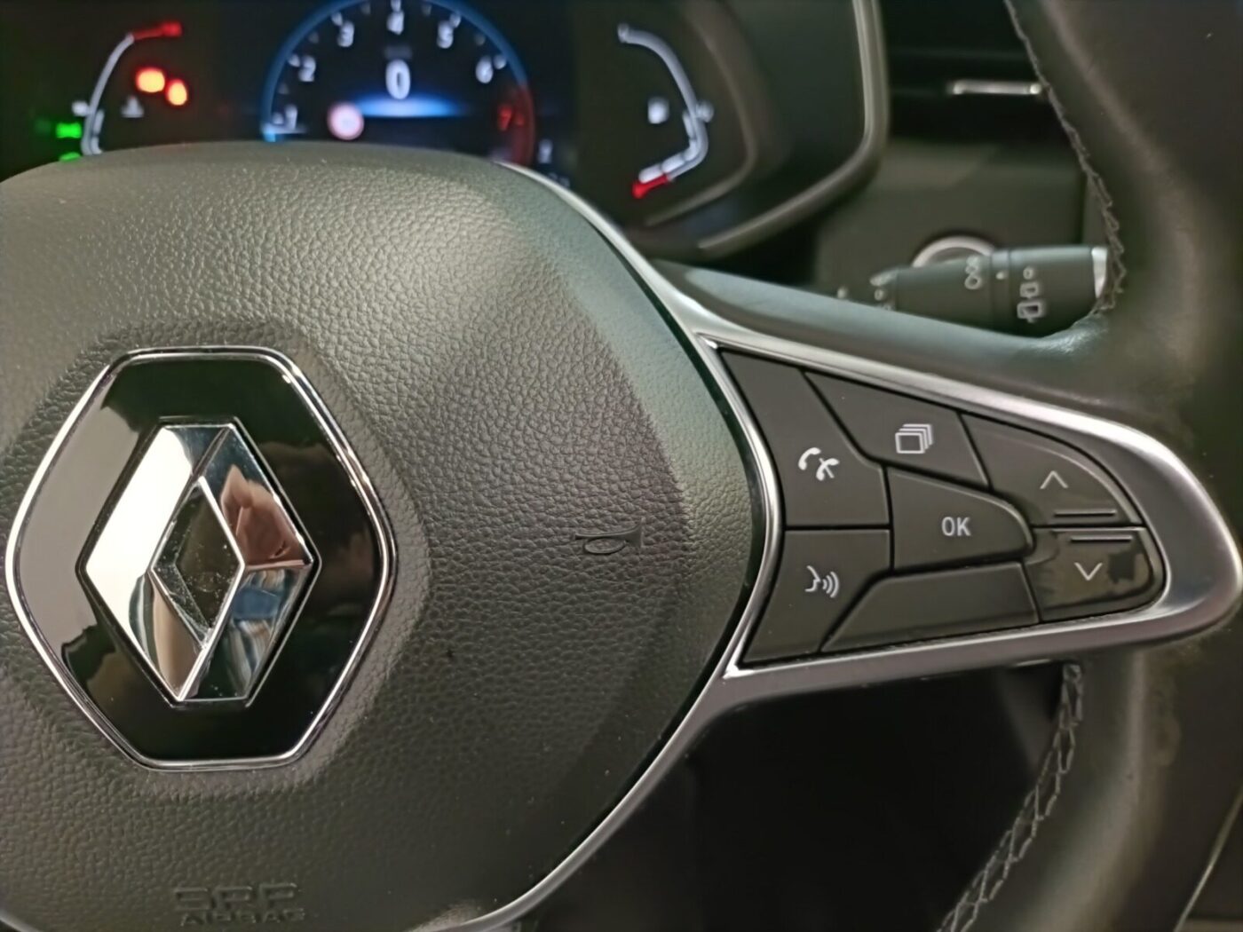 RENAULT CLIO ZEN TCE