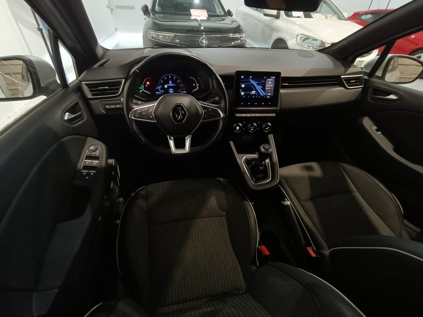 RENAULT CLIO ZEN TCE
