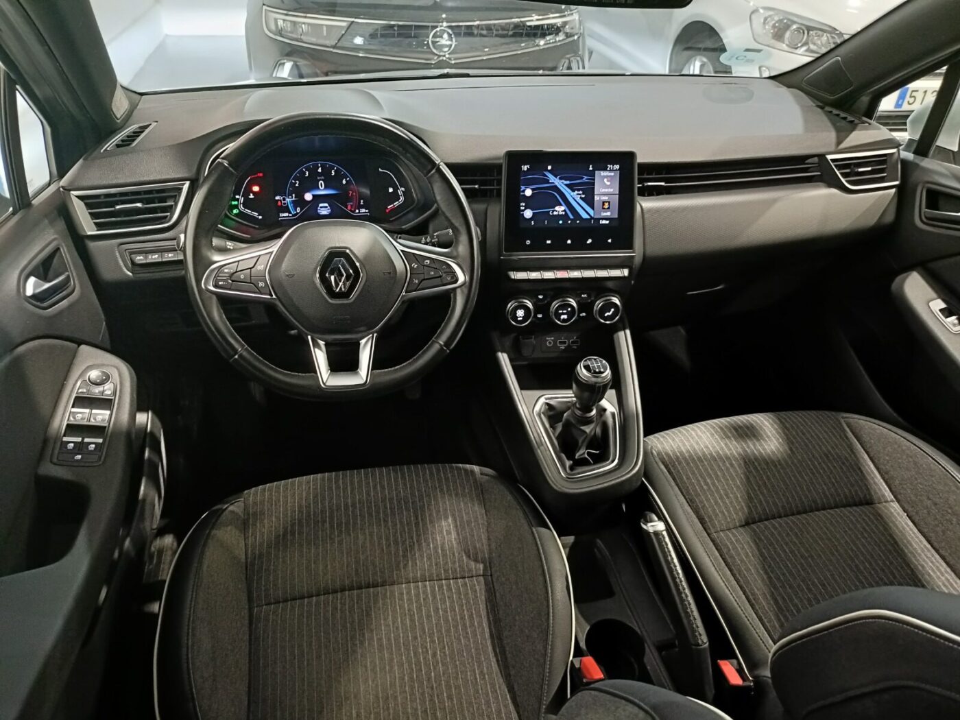 RENAULT CLIO ZEN TCE