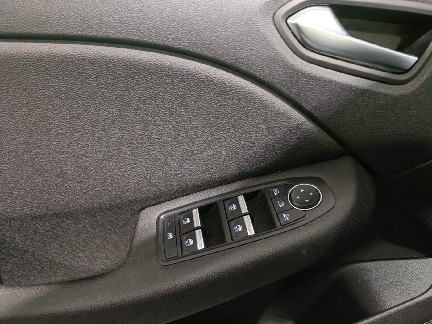 RENAULT CLIO ZEN TCE
